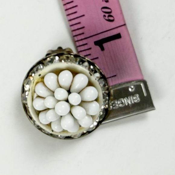 Beaded Rhinestone Halo Earrings Round White Clip On - Picture 5 of 5